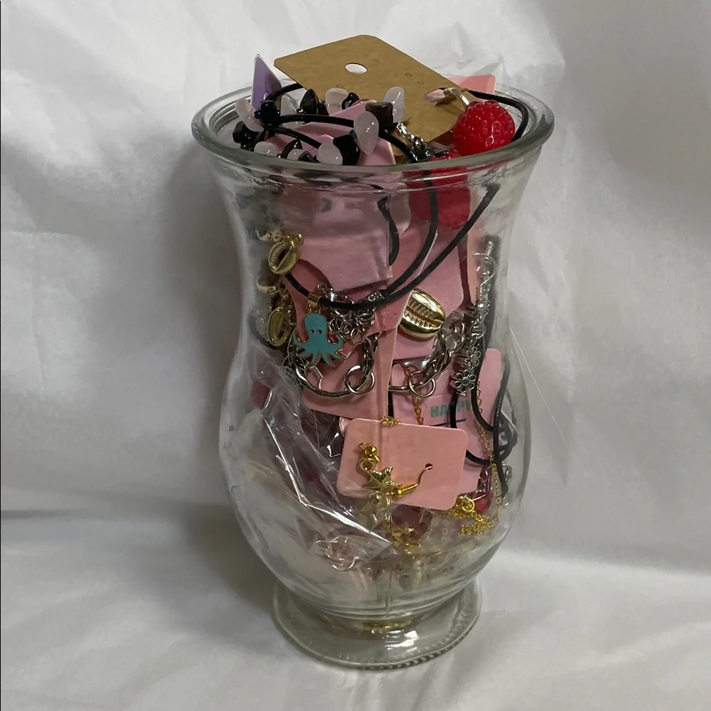 Assorted NWT Jewelry in Glass Vase - Picture 2 of 14